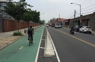 交通設(shè)施 道路上的隔離護(hù)欄終于要被撤除了